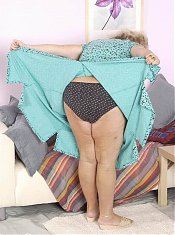 Horny Grannies:This site dedicated to older and mature women addicted to sex.