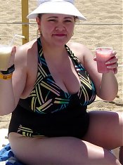 Plump Wives - Exclusive Amateur BBW pics